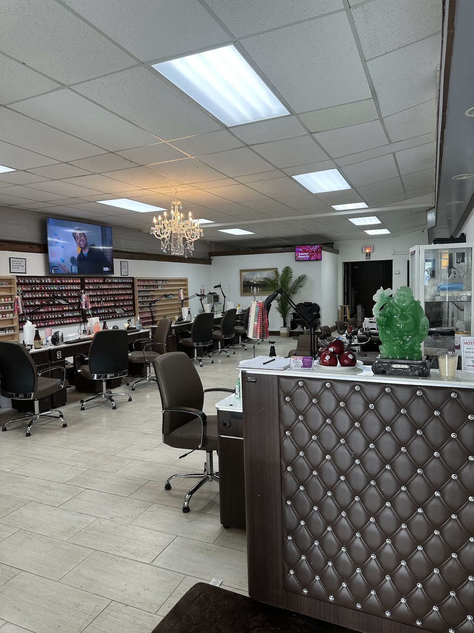 Le Nail and Spa nail photo 7